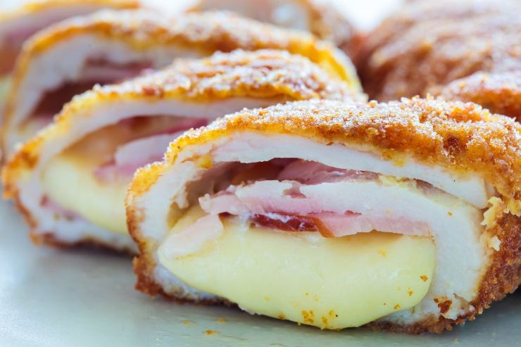 cotolette su piatto 