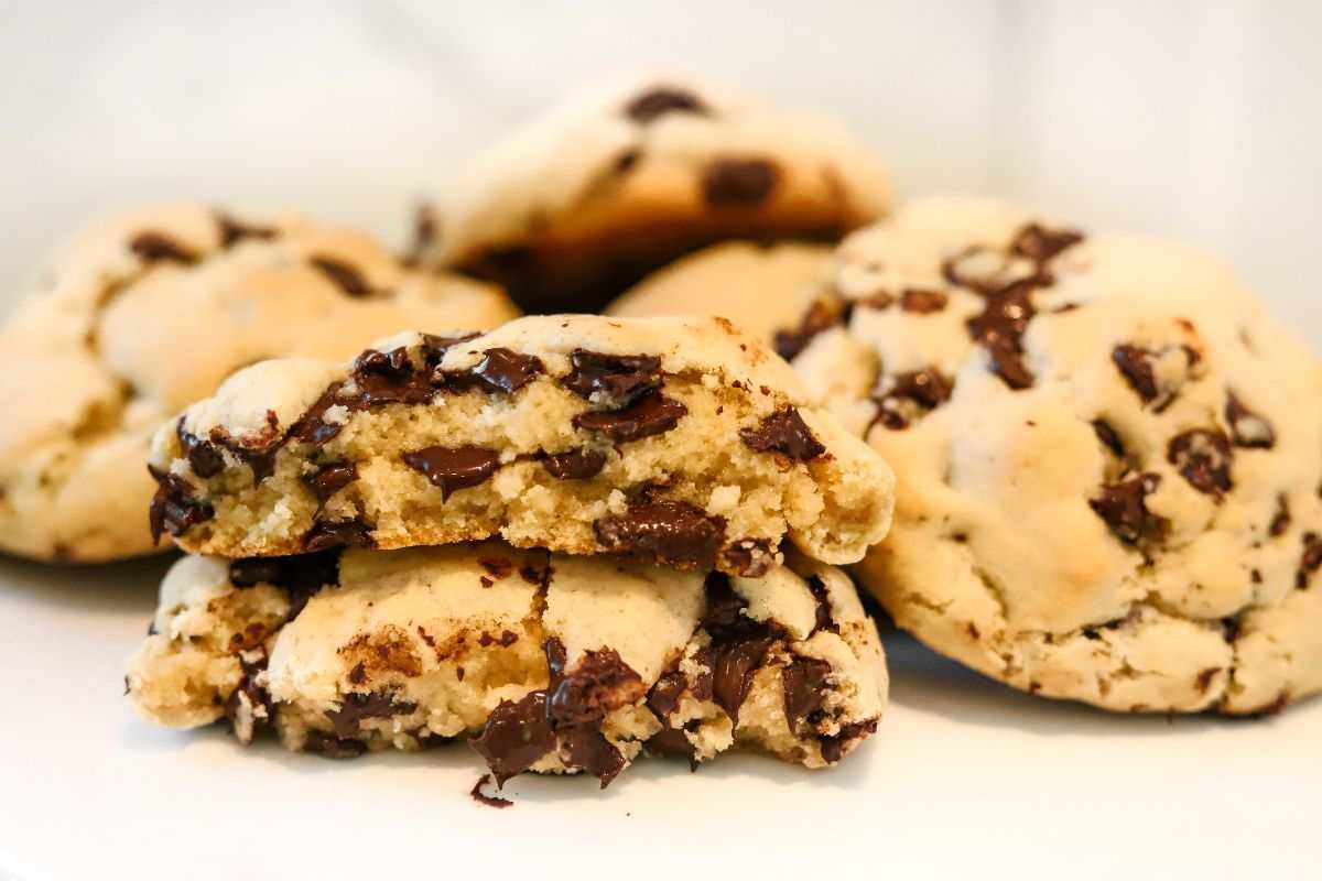 crumble cookies tagliati a metà