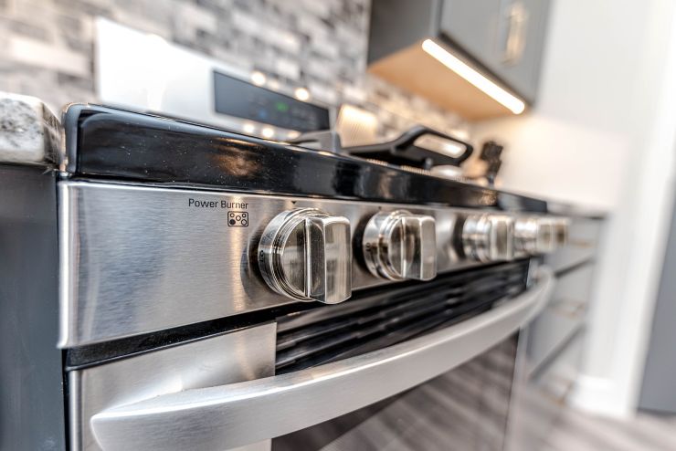 manopole del forno in primo piano