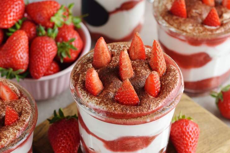 monoporzione tiramisu alle fragole