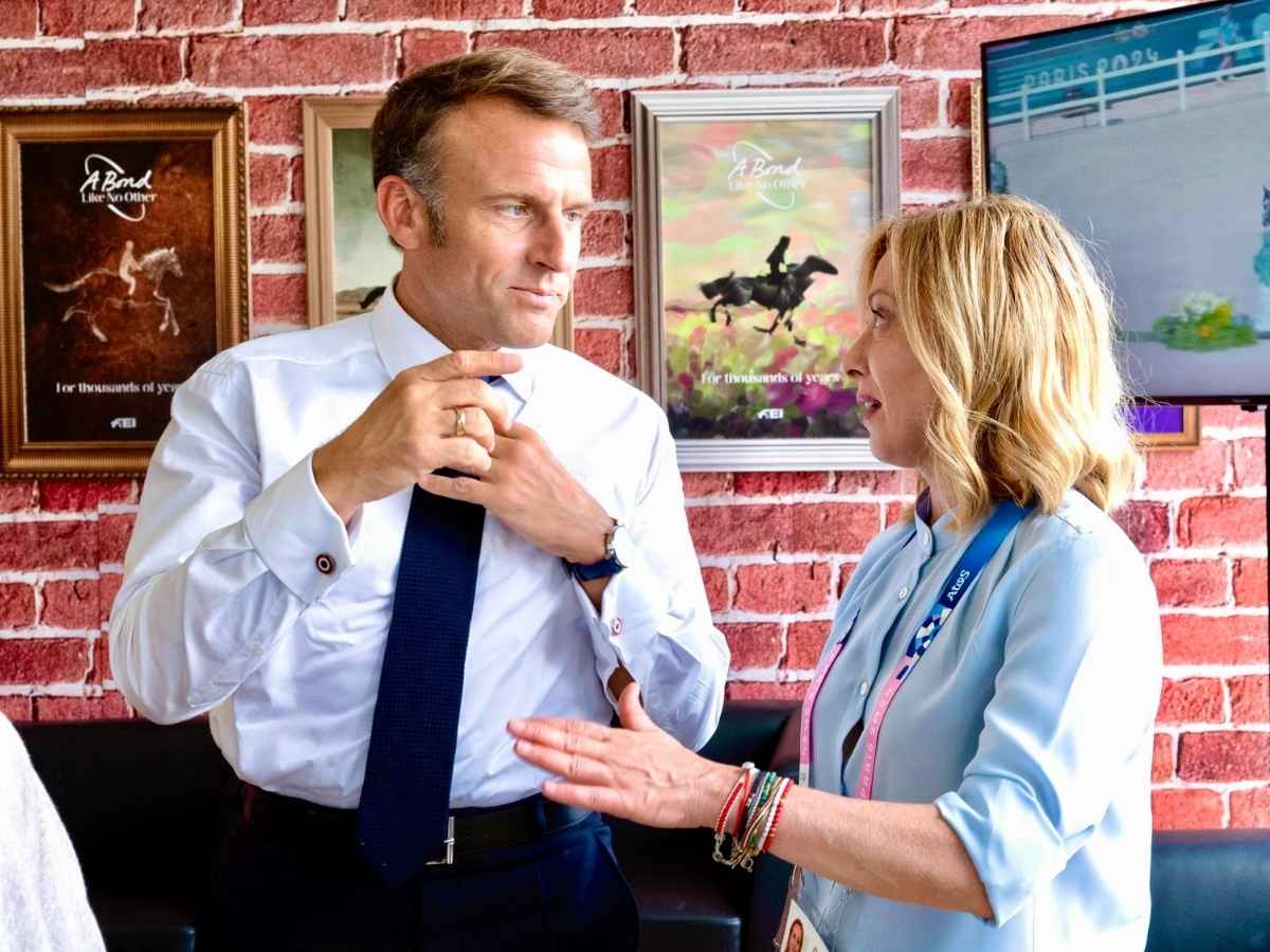 Emmanuel Macron e Giorgia Meloni in una foto d'archivio