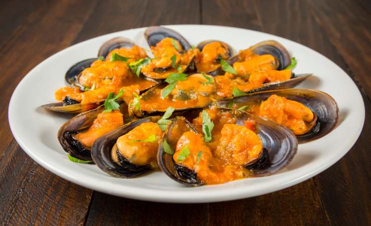 cozze ripiene al sugo