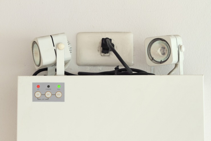 router attaccato alla presa della corrente