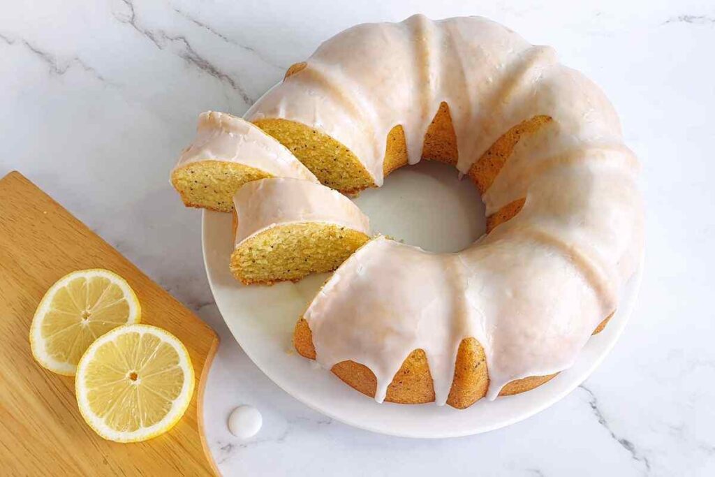 ciambellone limone con glassa