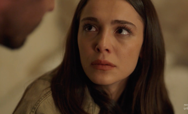 Melek con occhi lucidi in La Notte nel Cuore