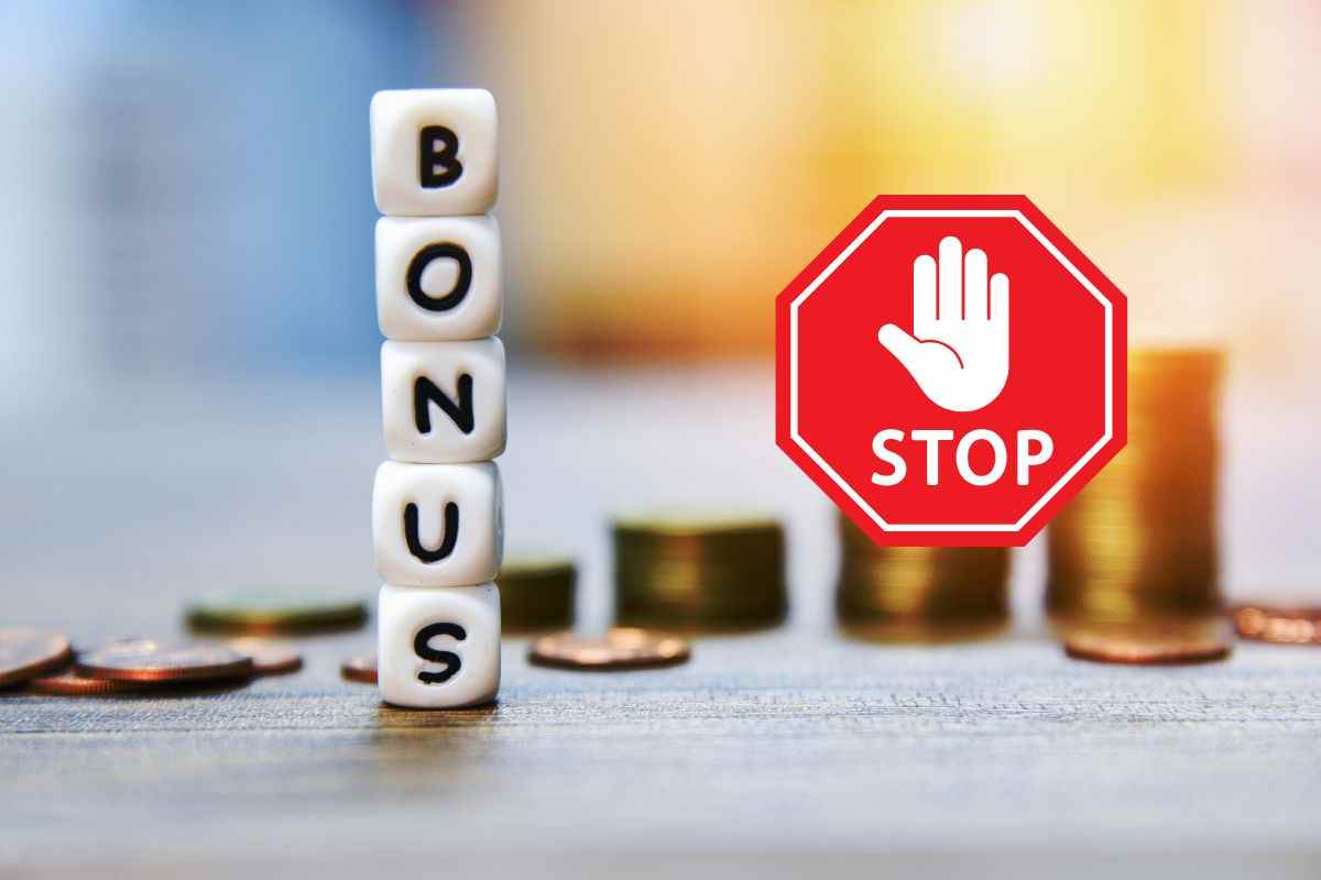 scritta bonus e segnale stop