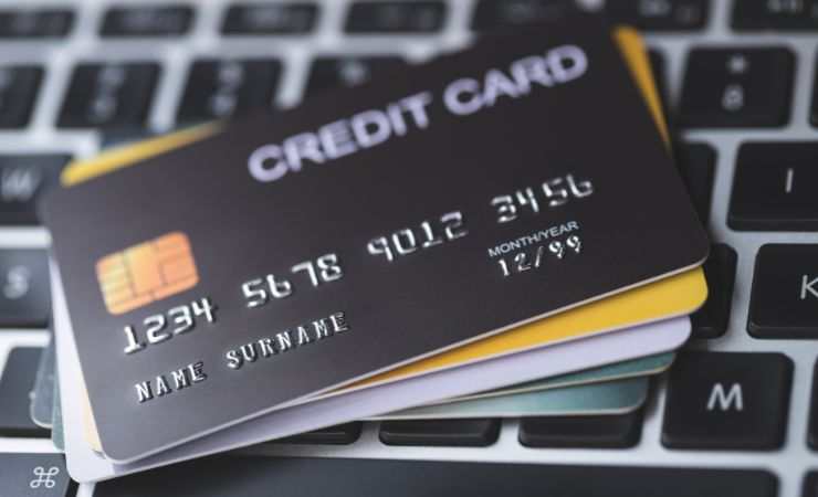 carte di credito su tastiera