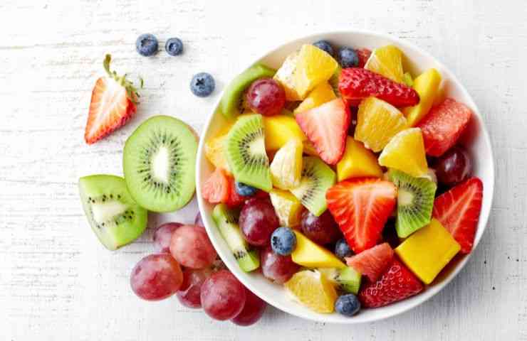 ciotola con frutta fresca