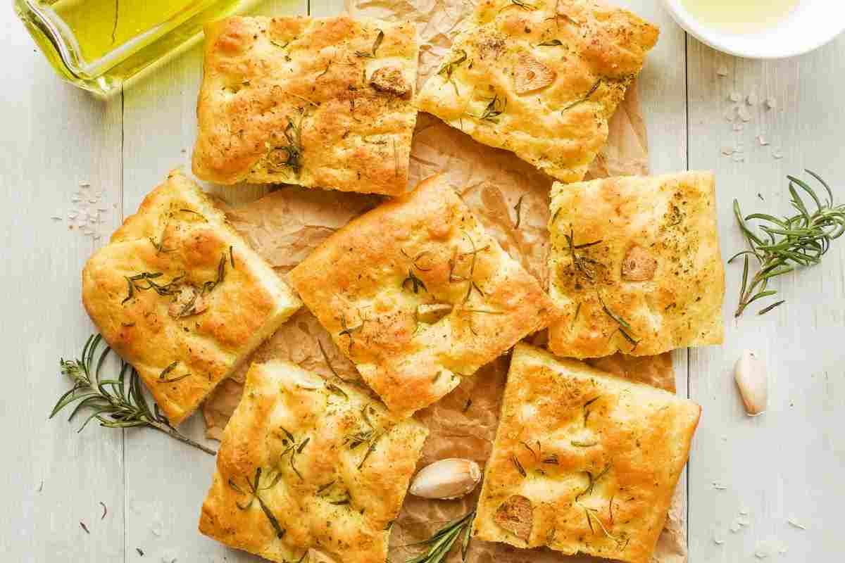 faccine pugliesi tagliate a quadrati