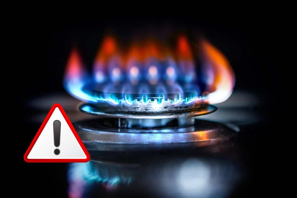 fornello a gas acceso attenzione