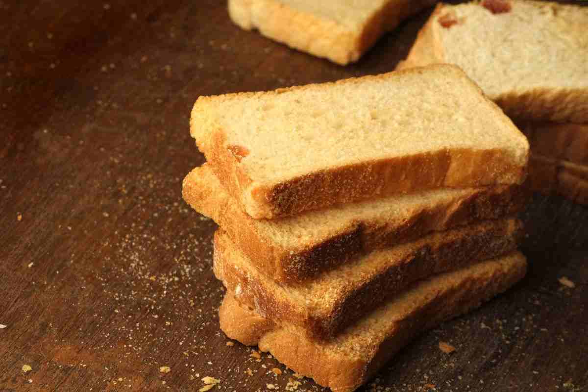 fette biscottate sparse