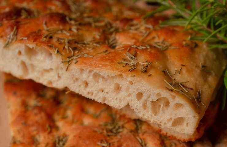 trancio di focaccia pugliese