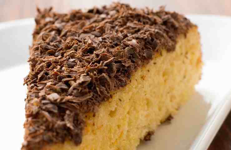 torta morbida con scaglie di cioccolato