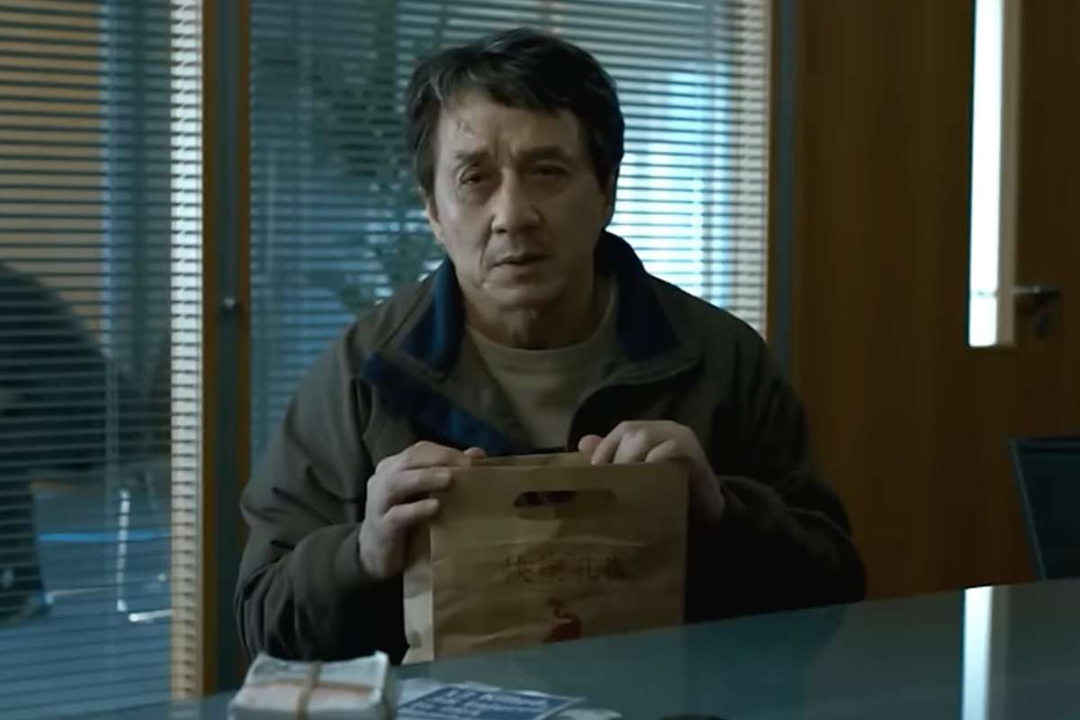 Scena del film The Foreigner