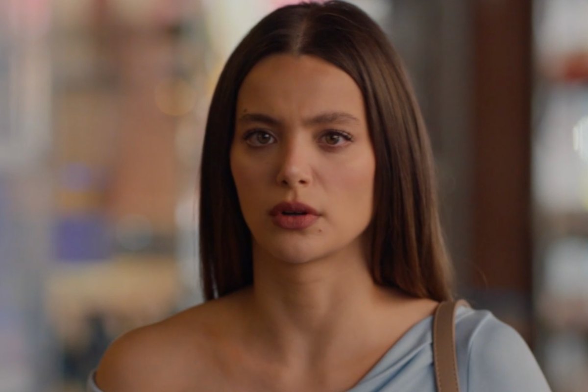 Sevilay che parla a La Notte nel Cuore