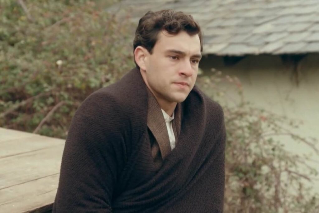 Curro infreddolito con espressione triste